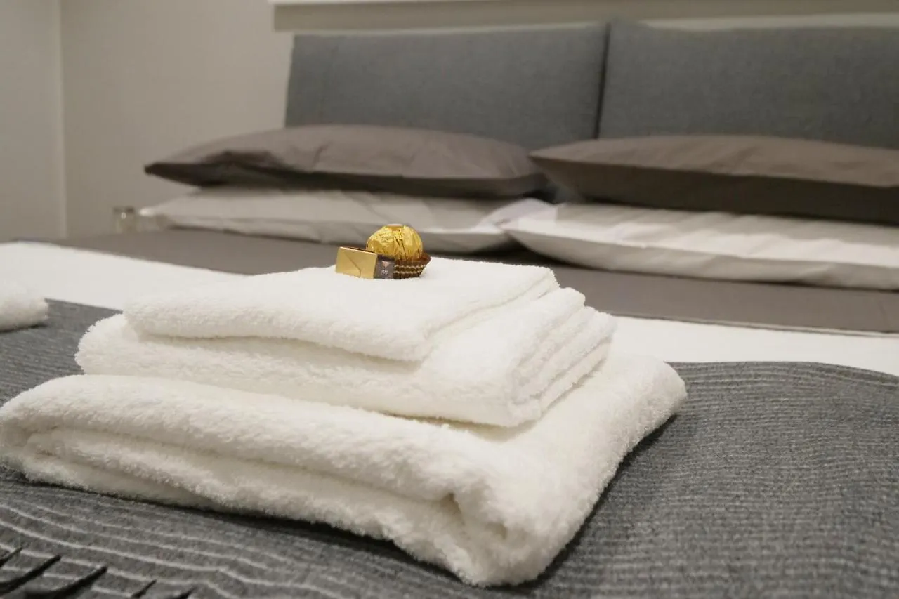 7 Blu Casa Vacanze Con Idromassaggio Catane 0*,