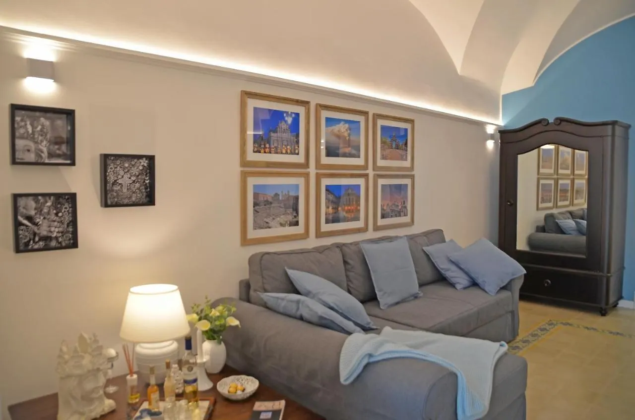 Holiday home 7 Blu Casa Vacanze Con Idromassaggio Catania Italy