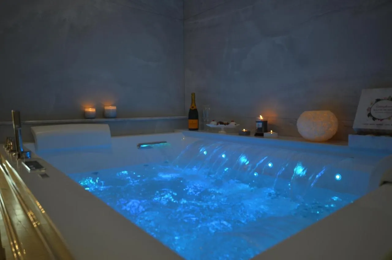 7 Blu Casa Vacanze Con Idromassaggio contacts